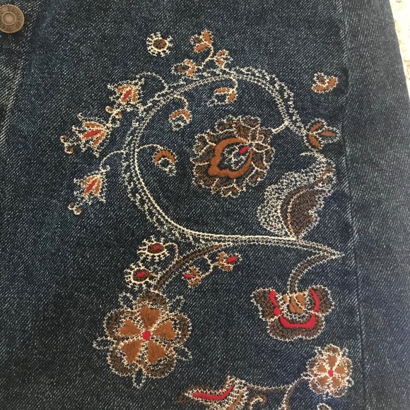 Unique Denim Co. Embroidered Button-Up Skirt - Picture 4 of 7